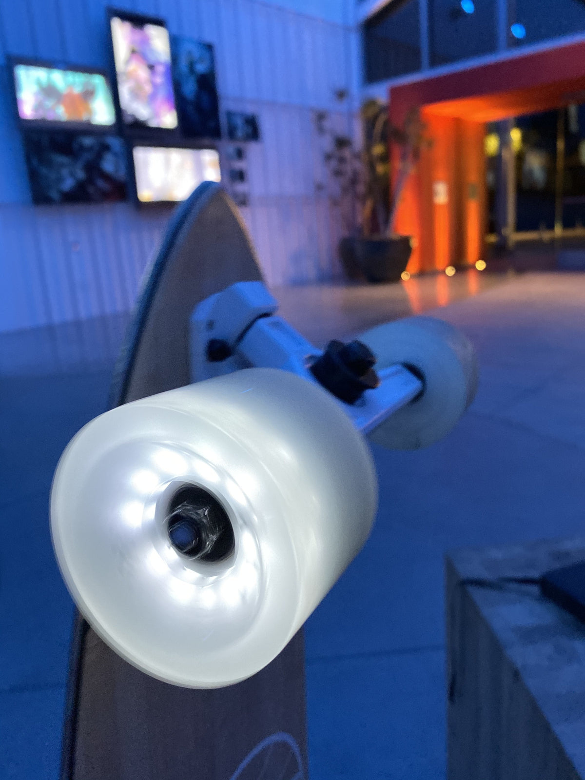 LUMINOUS - LONGBOARD LED WHEELS - 70mm - 4-PACK